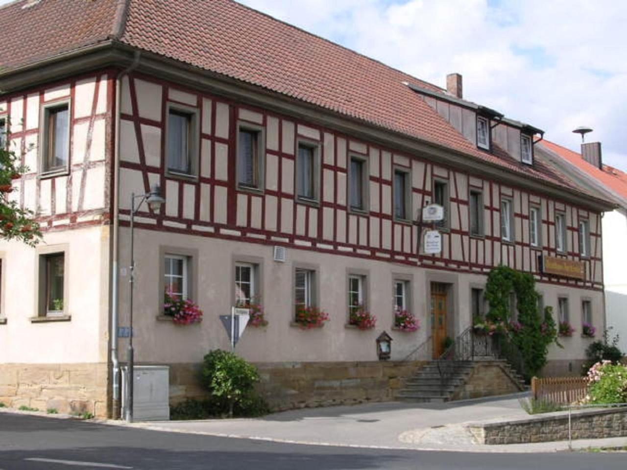 Landgasthof zur Linde Irmelshausen Exterior foto